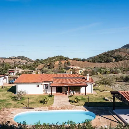 Villa Vacanze Is Carcuris