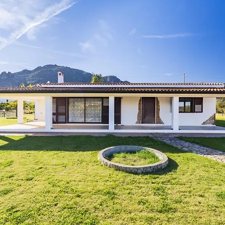 Vacanze Is Carcuris Villa